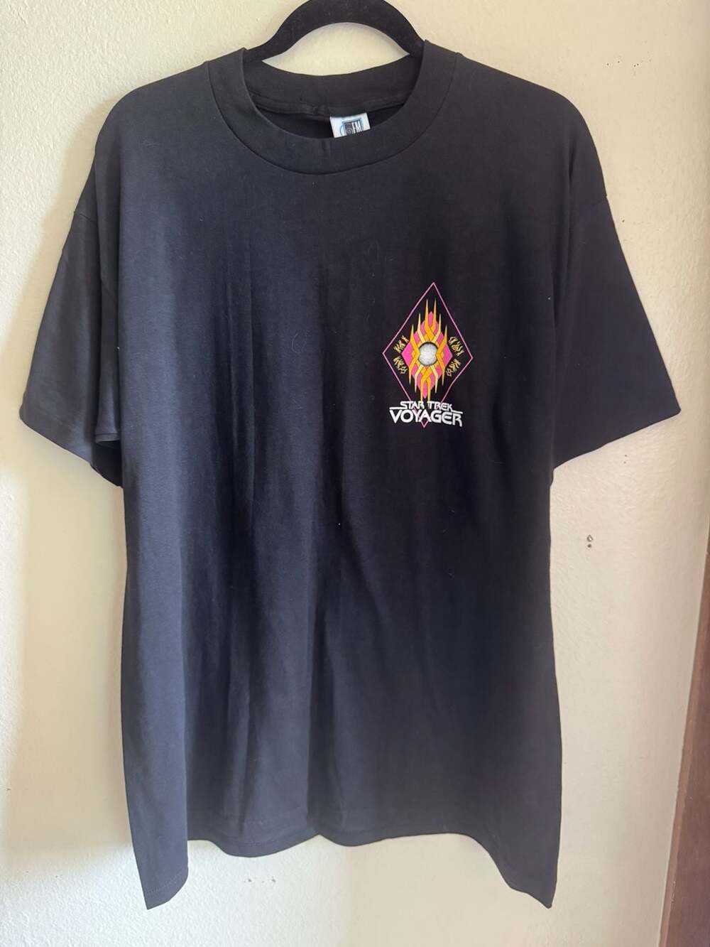 Vintage Star Trek Voyager T-Shirt XL